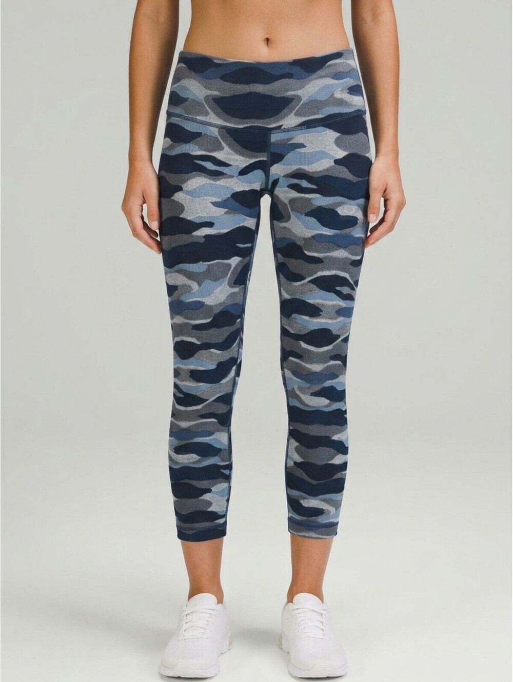 Lululemon Blue Camouflage Cropped Leggings Women's 10